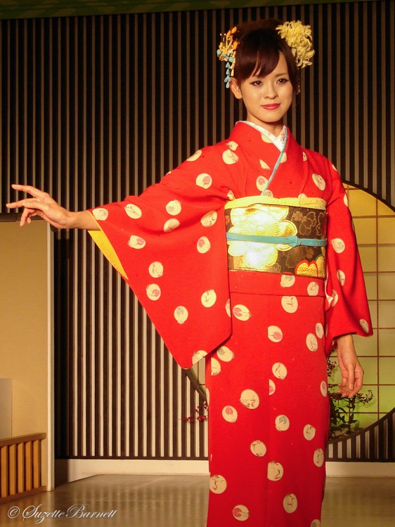 fashion show red silk kimono